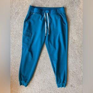 Figs women’s Zamora joggers in pacific blue large